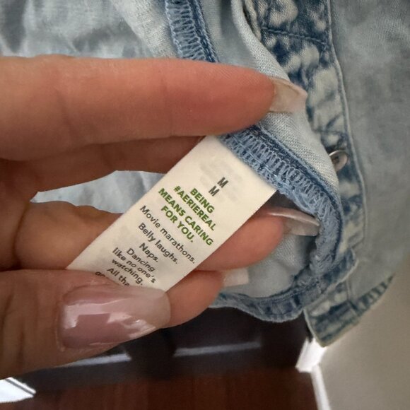 Womens American Eagle Denim Button Down Washed Blue White Medium - Picture 3 of 4